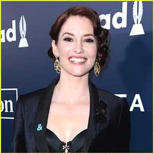 Supergirl actress Chyler Leigh opens up about her sexuality